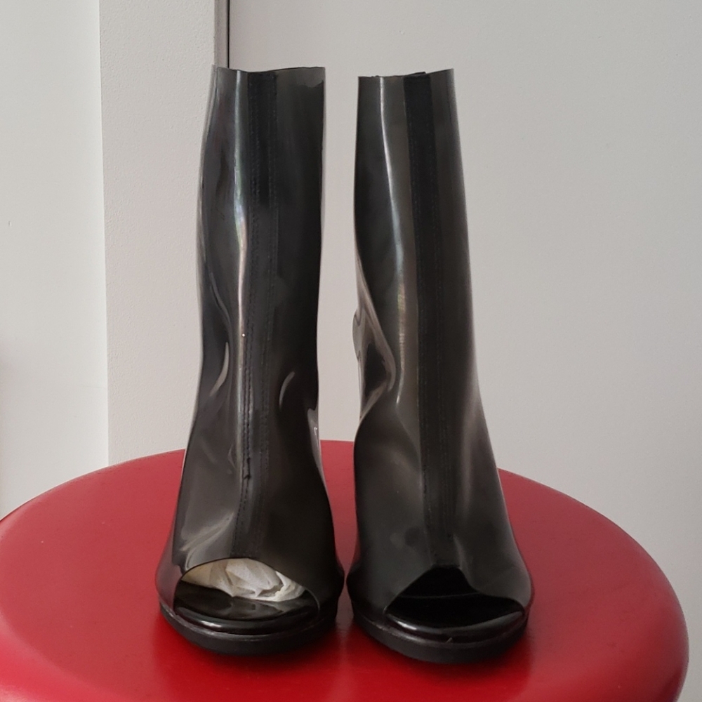 Never use Clear black boots size 7 - Picture 1 of 4